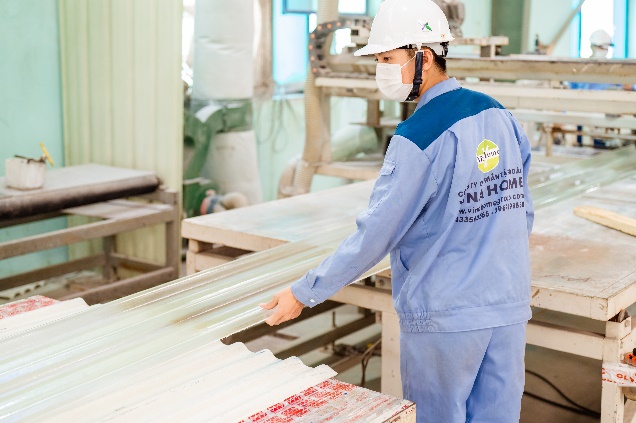 TẤM NHỰA THÔNG MINH POLYCARBONATE VINAHOME | VTV1